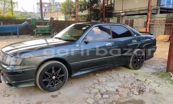 কিনুন ব্যবহৃত Toyota গাড়ী কিনুন ব্যবহৃত Toyota গাড়ী