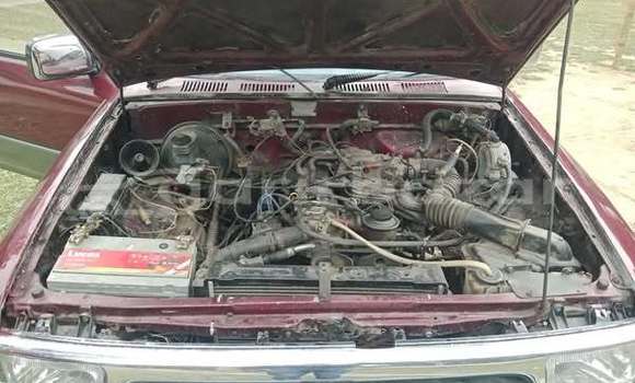 কিনুন ব্যবহৃত Toyota গাড়ী কিনুন ব্যবহৃত Toyota গাড়ী