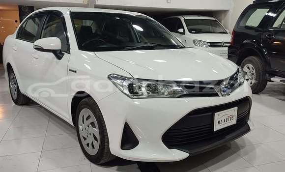 কিনুন ব্যবহৃত Toyota গাড়ী কিনুন ব্যবহৃত Toyota গাড়ী