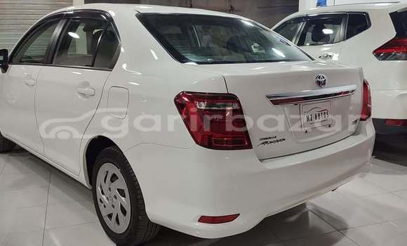 কিনুন ব্যবহৃত Toyota গাড়ী কিনুন ব্যবহৃত Toyota গাড়ী