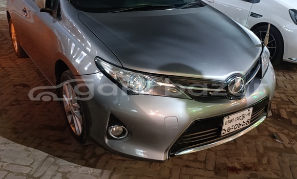 কিনুন ব্যবহৃত Toyota গাড়ী কিনুন ব্যবহৃত Toyota গাড়ী