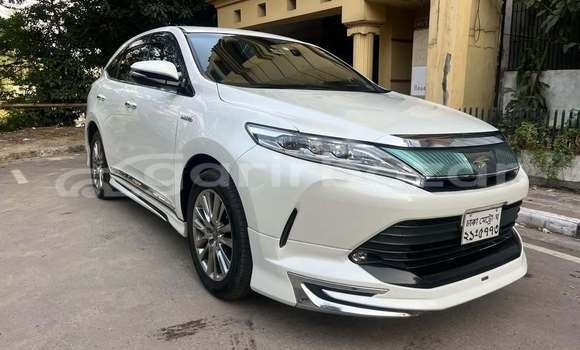 Buy Used 2022 Toyota Harrier in Dhamrai, Dhaka Buy Used 2022 Toyota Harrier in Dhamrai, Dhaka