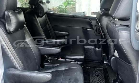 Buy Used 2017 Toyota Noah in Dhaka, Dhaka Buy Used 2017 Toyota Noah in Dhaka, Dhaka