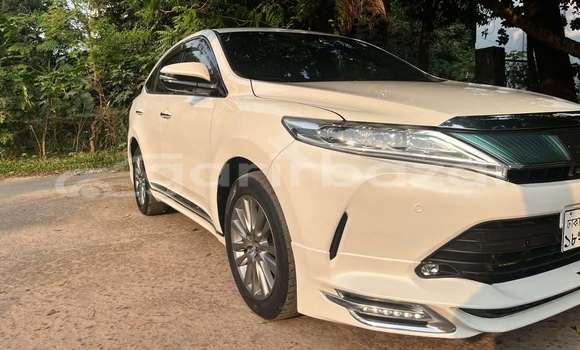 Buy Used 2020 Toyota Harrier in Dhaka, Dhaka Buy Used 2020 Toyota Harrier in Dhaka, Dhaka