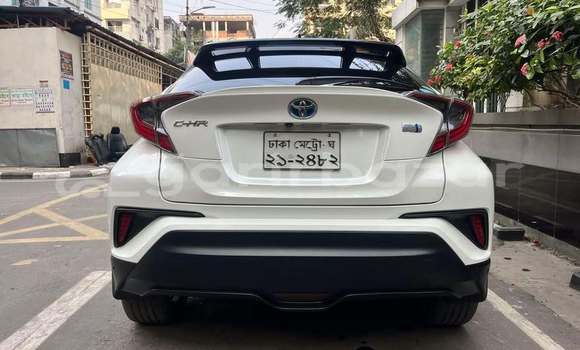 Buy Used 2017 Toyota CH-R in Dhaka, Dhaka Buy Used 2017 Toyota CH-R in Dhaka, Dhaka