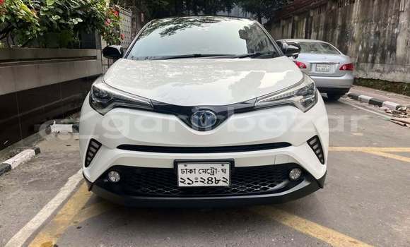 Buy Used 2017 Toyota CH-R in Dhaka, Dhaka Buy Used 2017 Toyota CH-R in Dhaka, Dhaka
