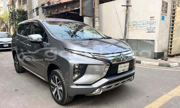 Buy Used 2019 Mitsubishi Xpander in Dhaka, Dhaka Buy Used 2019 Mitsubishi Xpander in Dhaka, Dhaka