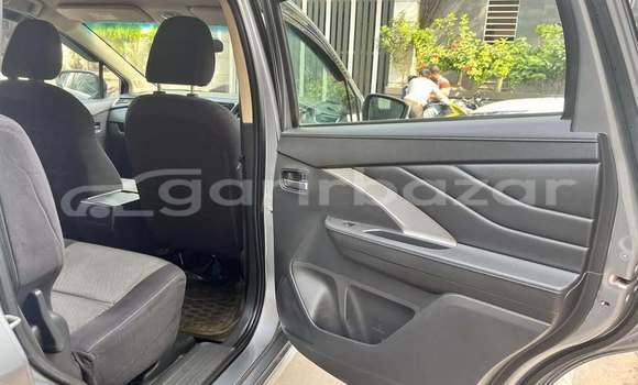 Buy Used 2019 Mitsubishi Xpander in Dhaka, Dhaka Buy Used 2019 Mitsubishi Xpander in Dhaka, Dhaka