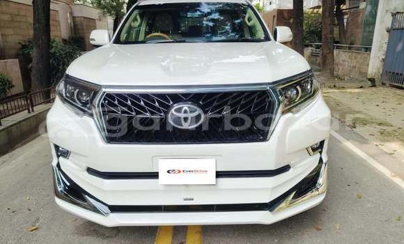 Buy Used 2018 Toyota land cruiser-prado in Dhaka, Dhaka Buy Used 2018 Toyota land cruiser-prado in Dhaka, Dhaka