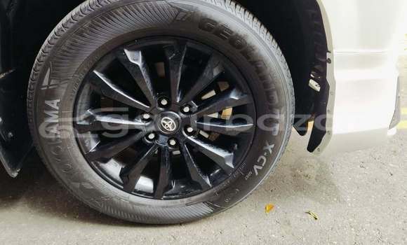 Buy Used 2018 Toyota land cruiser-prado in Dhaka, Dhaka Buy Used 2018 Toyota land cruiser-prado in Dhaka, Dhaka