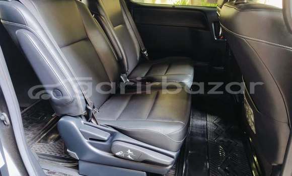 Buy Used 2018 Toyota Esquire in Dhaka, Dhaka Buy Used 2018 Toyota Esquire in Dhaka, Dhaka