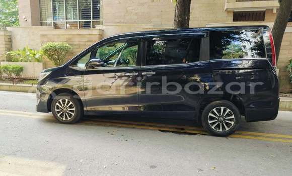 Buy Used 2018 Toyota Esquire in Dhaka, Dhaka Buy Used 2018 Toyota Esquire in Dhaka, Dhaka