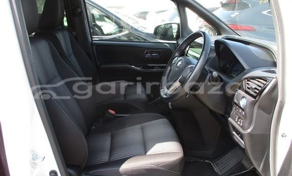 কেনা ব্যবহৃত Toyota Voxy White গাড়ী মধ্যে ঢাকা মধ্যে Dhaka কেনা ব্যবহৃত Toyota Voxy White গাড়ী মধ্যে ঢাকা মধ্যে Dhaka