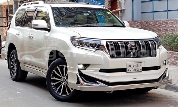 Buy Used 2019 Toyota land cruiser-prado in Dhaka, Dhaka Buy Used 2019 Toyota land cruiser-prado in Dhaka, Dhaka