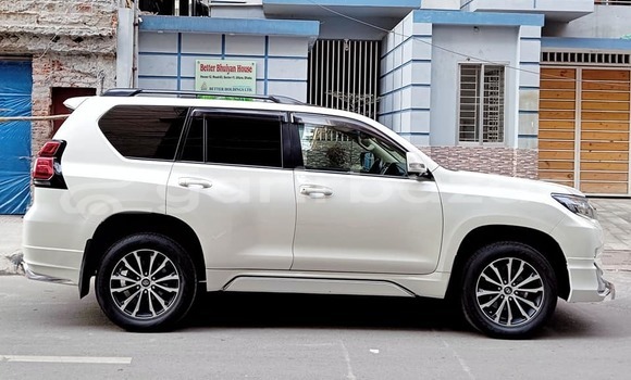 Buy Used 2019 Toyota land cruiser-prado in Dhaka, Dhaka Buy Used 2019 Toyota land cruiser-prado in Dhaka, Dhaka