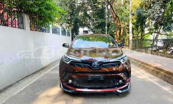 Buy Used 2018 Toyota CH-R in Dhaka, Dhaka Buy Used 2018 Toyota CH-R in Dhaka, Dhaka