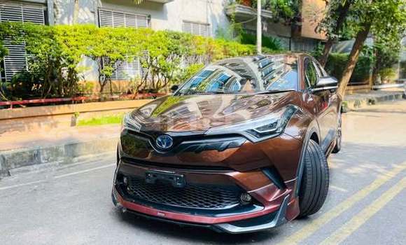 Buy Used 2018 Toyota CH-R in Dhaka, Dhaka Buy Used 2018 Toyota CH-R in Dhaka, Dhaka