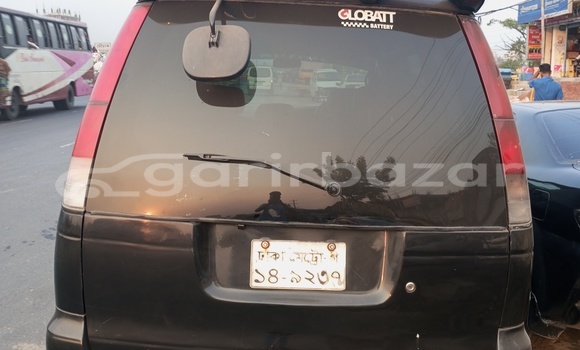 Buy Used 2001 Toyota Noah in Madaripur, Madaripur Buy Used 2001 Toyota Noah in Madaripur, Madaripur