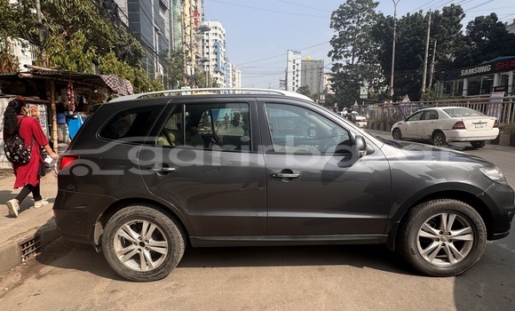 Buy Used 2011 Hyundai Santa Fe in Dhaka, Dhaka Buy Used 2011 Hyundai Santa Fe in Dhaka, Dhaka