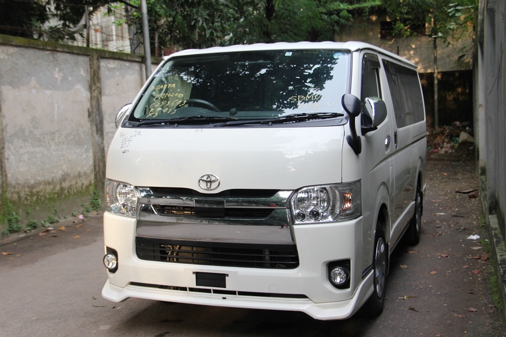 Sri Lanka Kdh Super Gl 2011 Подержанные 2011 TOYOTA HIACE VAN LONG