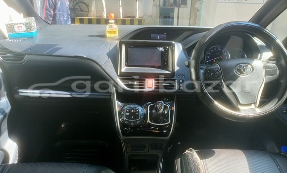 Buy Used 2014 Toyota noah esquire in Chittagong, Chittagong Buy Used 2014 Toyota noah esquire in Chittagong, Chittagong