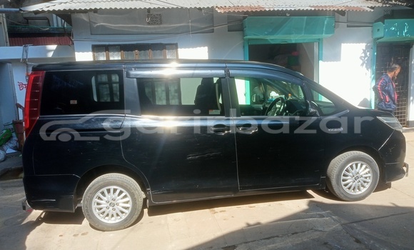 Buy Used 2014 Toyota noah esquire in Chittagong, Chittagong Buy Used 2014 Toyota noah esquire in Chittagong, Chittagong