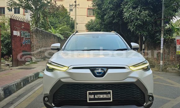 কেনা আমদানি Toyota Corolla Cross Pearl গাড়ী মধ্যে ঢাকা মধ্যে Dhaka