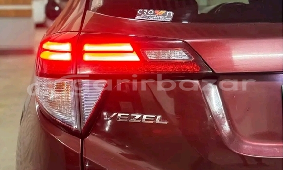 Buy Used 2014 Honda Vezel in Dhaka, Dhaka Buy Used 2014 Honda Vezel in Dhaka, Dhaka