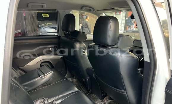 কেনা ব্যবহৃত Mitsubishi outlander White গাড়ী মধ্যে ঢাকা মধ্যে Dhaka কেনা ব্যবহৃত Mitsubishi outlander White গাড়ী মধ্যে ঢাকা মধ্যে Dhaka