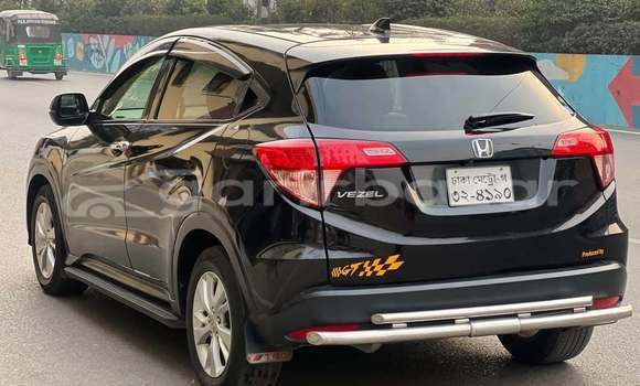 Buy Used 2014 Honda Vezel in Dhaka, Dhaka Buy Used 2014 Honda Vezel in Dhaka, Dhaka