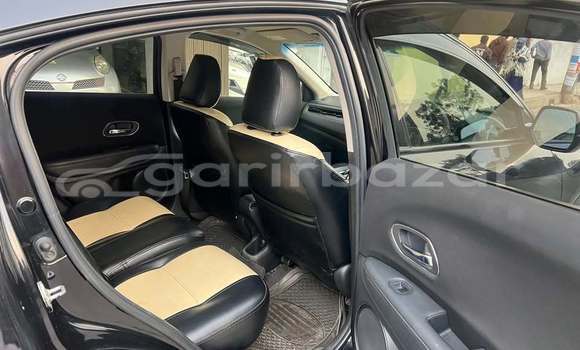 Buy Used 2014 Honda Vezel in Dhaka, Dhaka Buy Used 2014 Honda Vezel in Dhaka, Dhaka