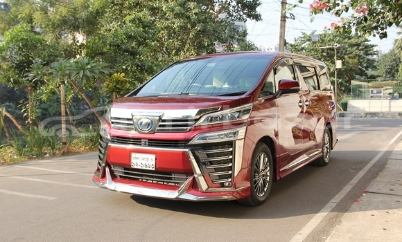 কেনা ব্যবহৃত Toyota Vellfire Red wine গাড়ী মধ্যে ঢাকা মধ্যে Dhaka