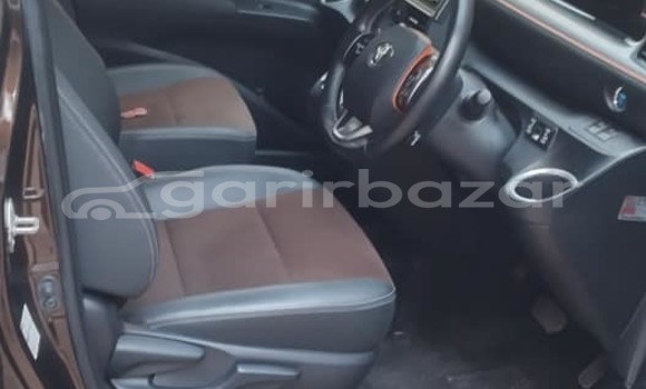 Buy Used 2019 Toyota sienta in Dhaka, Dhaka Buy Used 2019 Toyota sienta in Dhaka, Dhaka