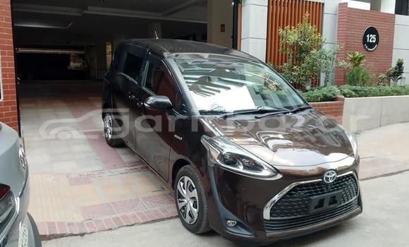 Buy Used 2019 Toyota sienta in Dhaka, Dhaka Buy Used 2019 Toyota sienta in Dhaka, Dhaka