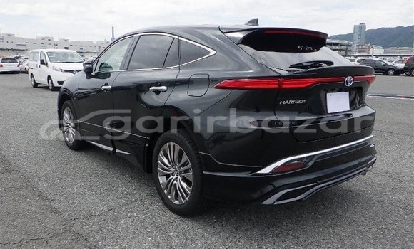 Buy Used 2020 Toyota Harrier in Dhaka, Dhaka Buy Used 2020 Toyota Harrier in Dhaka, Dhaka