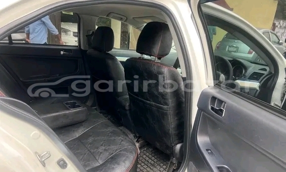 কেনা ব্যবহৃত Mitsubishi Lancer White গাড়ী মধ্যে বান্দরবান মধ্যে Bandarban কেনা ব্যবহৃত Mitsubishi Lancer White গাড়ী মধ্যে বান্দরবান মধ্যে Bandarban