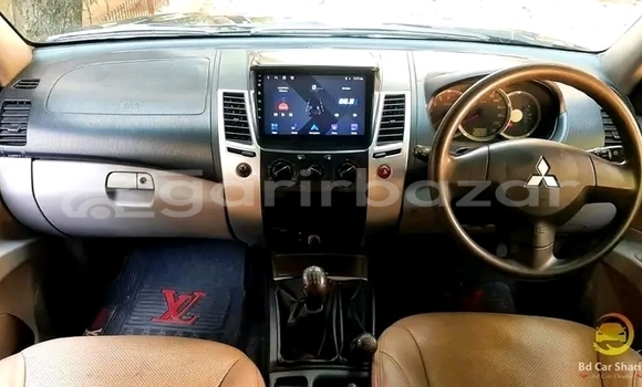 Buy Used Mitsubishi Pajero in Bhaluka, Maimansingh Buy Used Mitsubishi Pajero in Bhaluka, Maimansingh