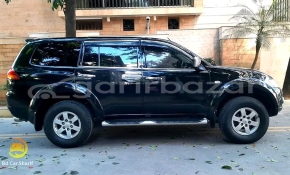 Buy Used Mitsubishi Pajero in Bhaluka, Maimansingh Buy Used Mitsubishi Pajero in Bhaluka, Maimansingh