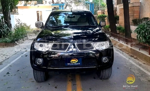 Buy Used Mitsubishi Pajero in Bhaluka, Maimansingh Buy Used Mitsubishi Pajero in Bhaluka, Maimansingh