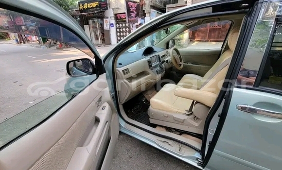 Buy Used Toyota Raum in Bajitpur, Kishorganj Buy Used Toyota Raum in Bajitpur, Kishorganj