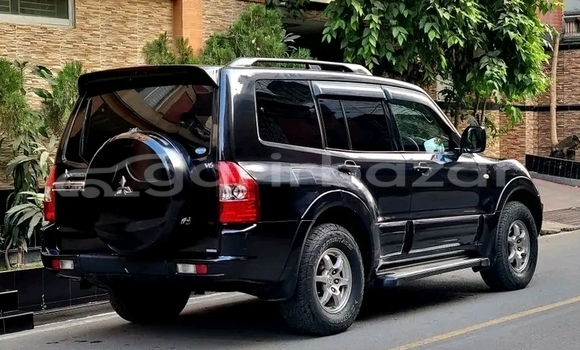 Buy Used Mitsubishi Pajero in Bajitpur, Kishorganj Buy Used Mitsubishi Pajero in Bajitpur, Kishorganj