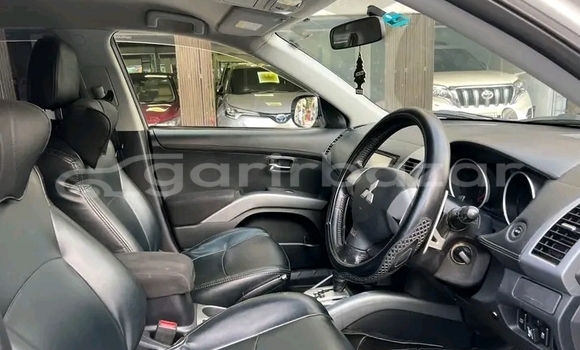 Buy Used Mitsubishi Outlander in Bajitpur, Kishorganj Buy Used Mitsubishi Outlander in Bajitpur, Kishorganj