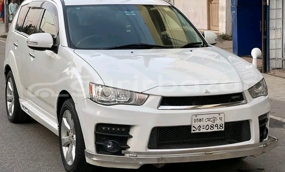Buy Used Mitsubishi Outlander in Bajitpur, Kishorganj Buy Used Mitsubishi Outlander in Bajitpur, Kishorganj