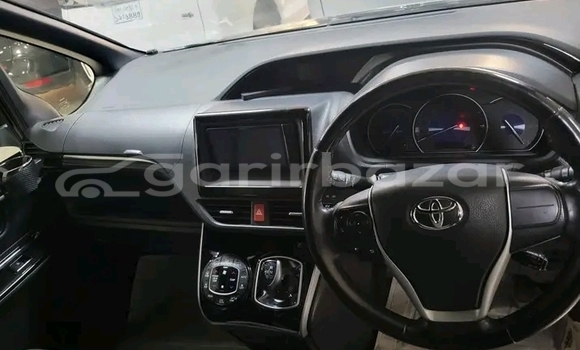 Buy Used Toyota Esquires in Bagerhat, Khulna Buy Used Toyota Esquires in Bagerhat, Khulna