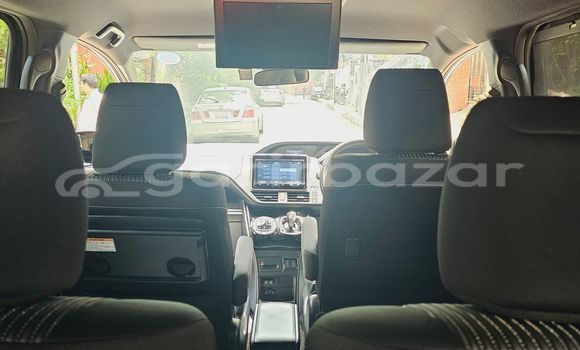 Buy Import 2019 Toyota Noah in Dhaka, Dhaka Buy Import 2019 Toyota Noah in Dhaka, Dhaka