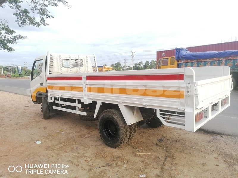 Big with watermark toyota dyna chittagong chittagong 2889