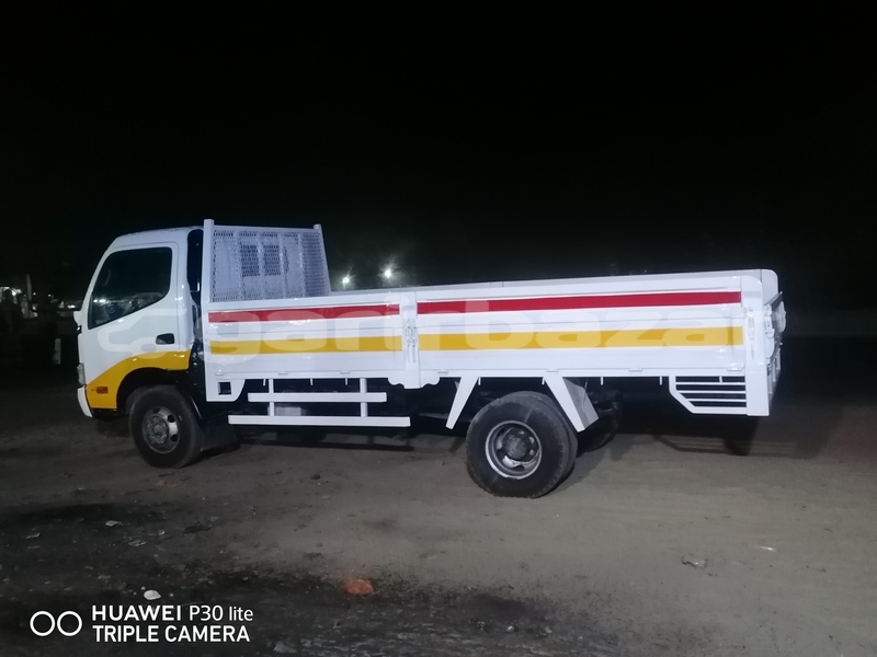 Big with watermark toyota dyna chittagong chittagong 2889