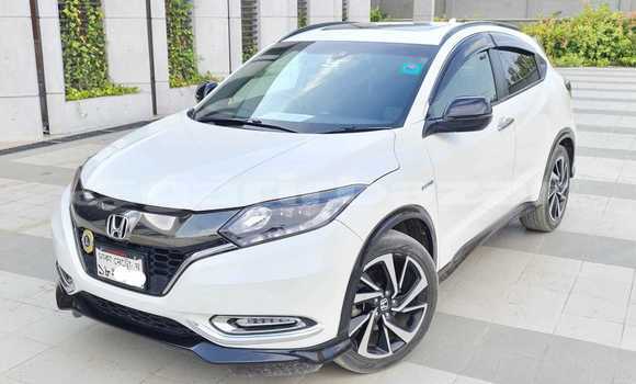 Buy Used 2016 Honda Vezel in Dhaka, Dhaka Buy Used 2016 Honda Vezel in Dhaka, Dhaka