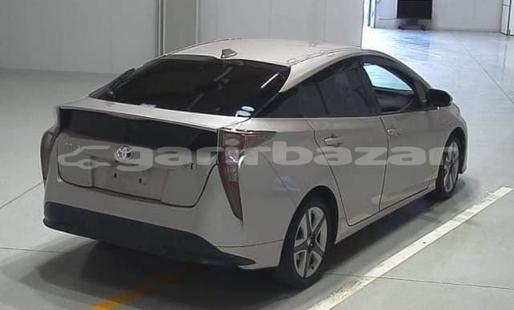 Buy Used Toyota Prius in Dhaka, Dhaka Buy Used Toyota Prius in Dhaka, Dhaka