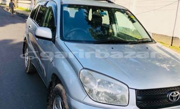 Buy Used 2004 Toyota RAV4 in Dhaka, Dhaka Buy Used 2004 Toyota RAV4 in Dhaka, Dhaka